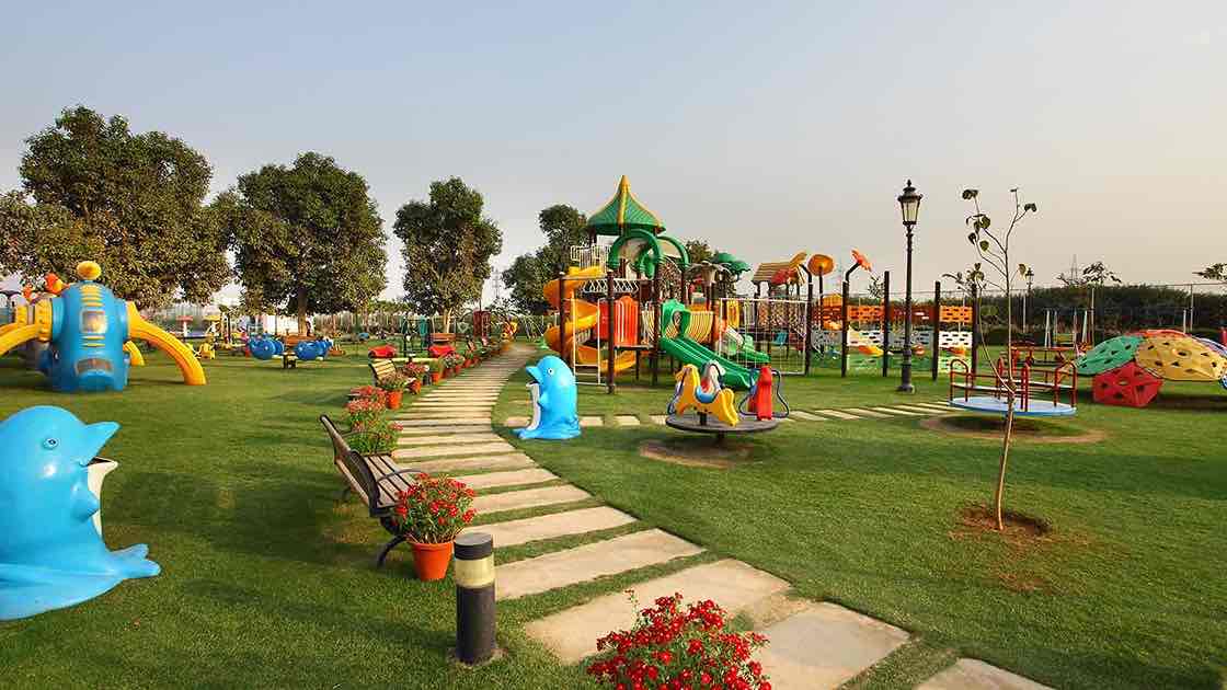 Indulge in the luxurious lifestyle offered by the Independent Floors at Cerise Floors, Central Park Indulge in the luxurious lifestyle offered by the Independent Floors at Cerise Floors, Central Park